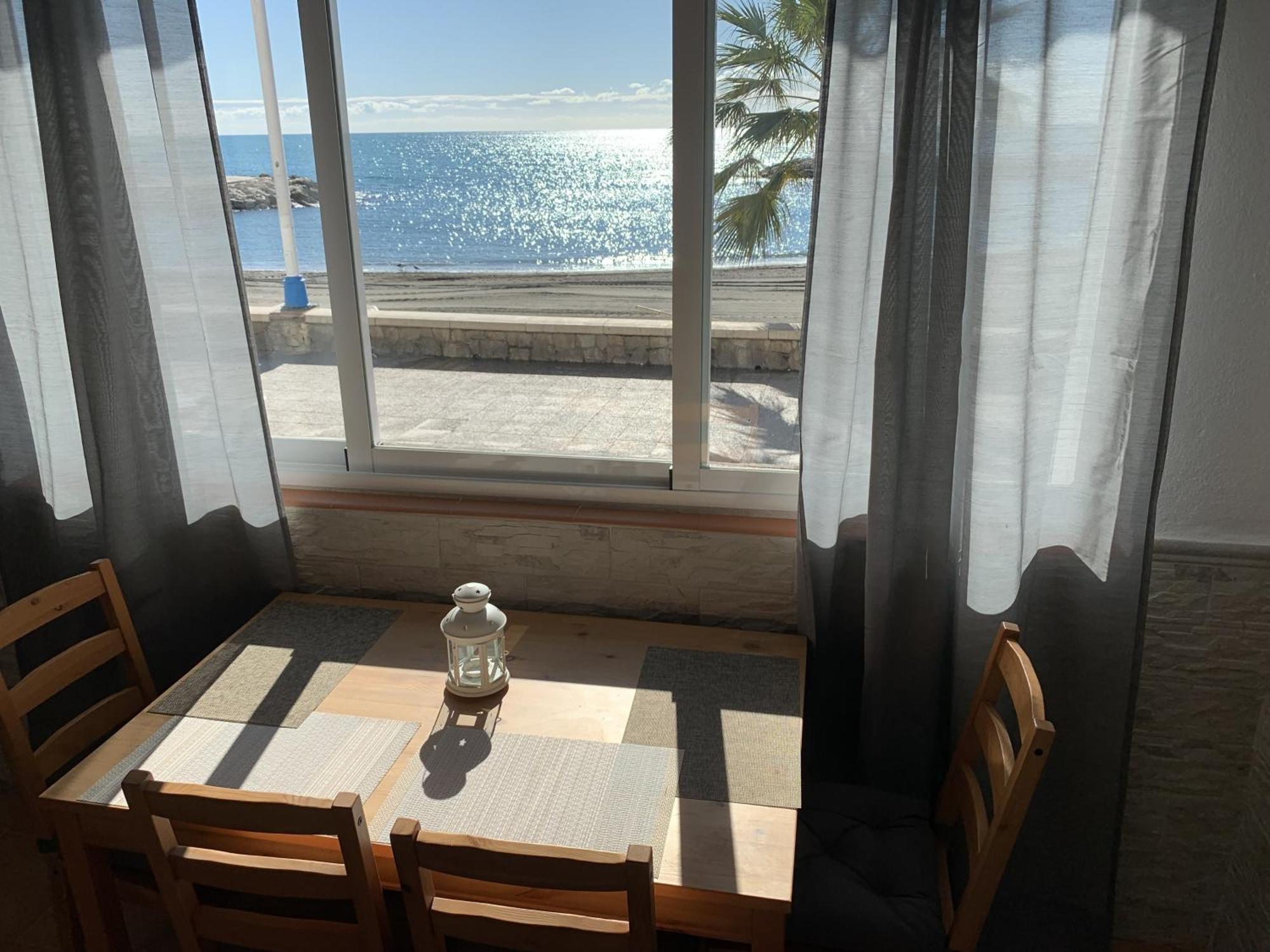 Apartamento Frente Al Mar Pedregalejo مالقة المظهر الخارجي الصورة